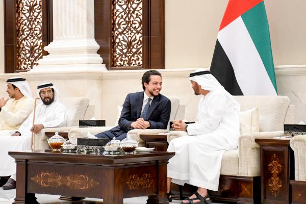ولي العهد يلتقي ولي عهد أبو ظبي