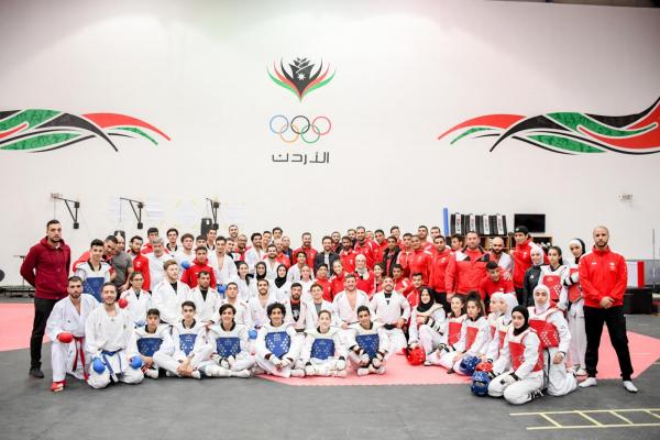 نائب الملك يزور مركز الإعداد الأولمبي ويطلع على الخطط والبرامج التي يقدمها