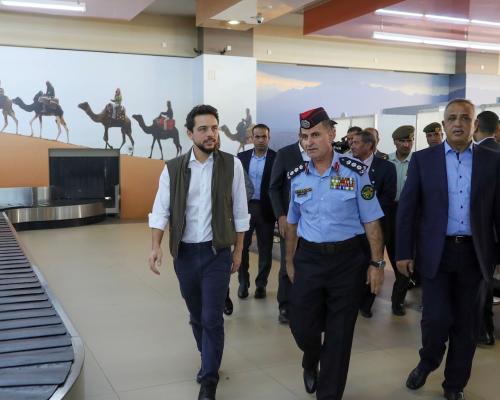 ولي العهد يتفقد جاهزية مطار الملك الحسين الدولي بالعقبة