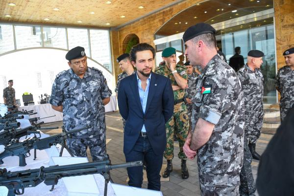 سمو ولي العهد يزور المديرية العامة لقوات الدرك