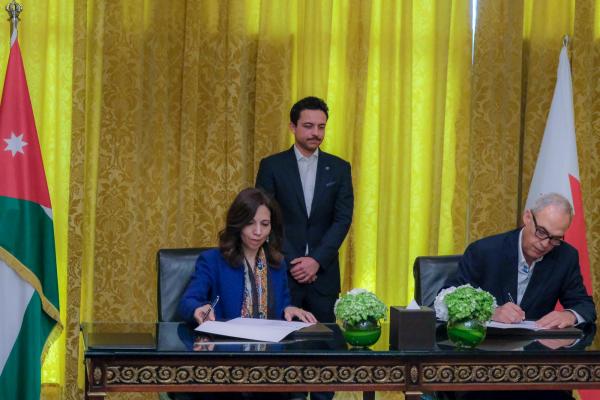 ولي العهد يشهد توقيع مذكرتي تفاهم لمؤسسة ولي العهد في مملكة البحرين