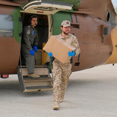 Crown Prince participates in distribution of in-kind aid in Irbid