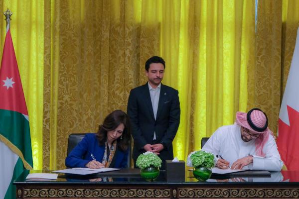 ولي العهد يشهد توقيع مذكرتي تفاهم لمؤسسة ولي العهد في مملكة البحرين