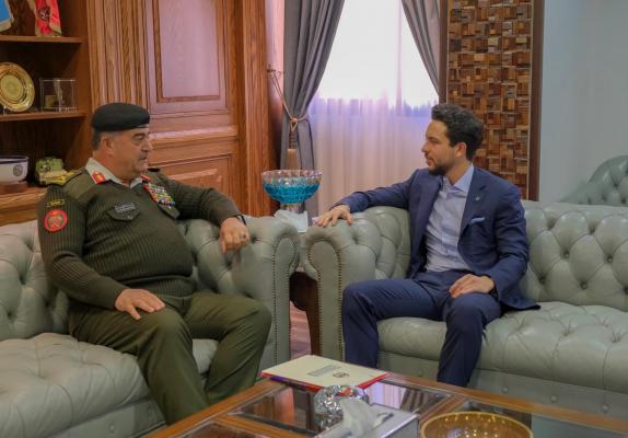 نائب جلالة الملك، ولي العهد يزور القيادة العامة للقوات المسلحة