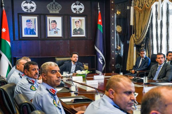 ولي العهد يزور الأمن العام لمتابعة توجيهات جلالة الملك لرفع مستوى السلامة المرورية