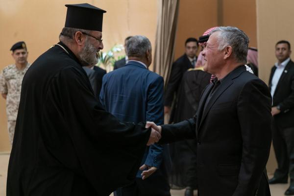 الملك يرافقه ولي العهد يزور محافظة المفرق ويلتقي وجهاء وممثلي أبناء وبنات المحافظة