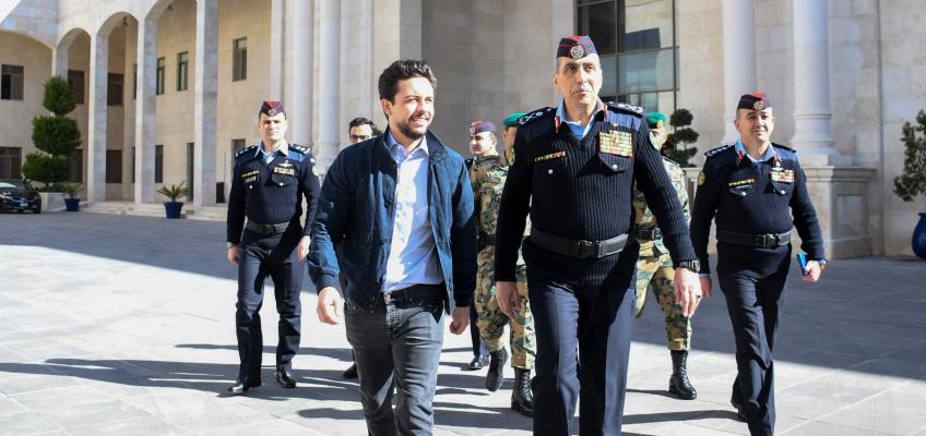 ولي العهد يزور مديرية الأمن العام ويعبر عن تقديره لجهود منتسبي الجهاز في خدمة المواطنين والحفاظ على أمن الوطن واستقراره