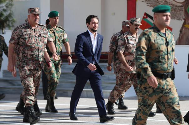 سمو ولي العهد يتابع تمرينا عسكريا في كتيبة جعفر بن أبي طالب الآلية/39