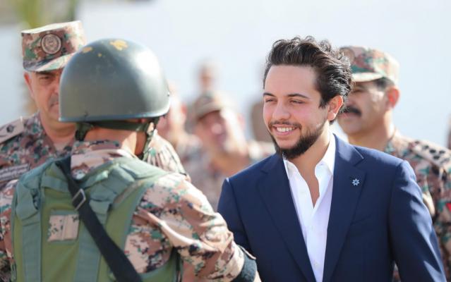 سمو ولي العهد يتابع تمرينا عسكريا في كتيبة جعفر بن أبي طالب الآلية/39