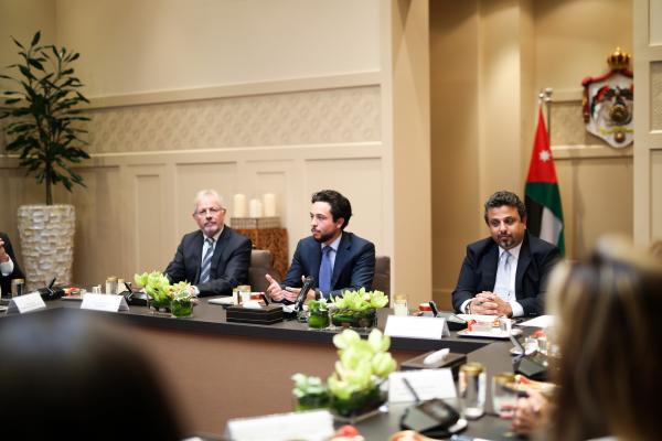 ولي العهد يشهد توقيع اتفاقية بين مؤسسة ولي العهد وإيرباص لتدريب طلبة جامعات أردنيين
