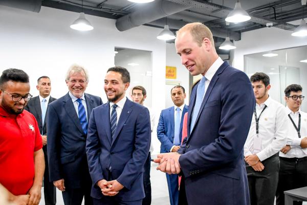 الأمير الحسين يصطحب الأمير ويليام في زيارة لمؤسسة ولي العهد