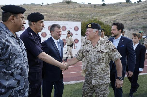 الملك يحضر مأدبة إفطار القوات المسلحة
