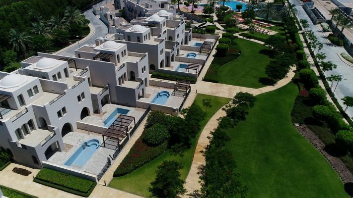 ولي العهد يزور مشروع سرايا العقبة أحد أكبر الاستثمارات السياحية في المدينة