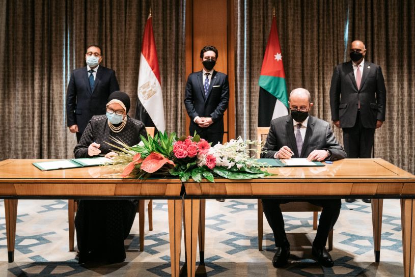 ولي العهد يشهد توقيع مذكرتي تفاهم وبرنامج تنفيذي بين الأردن ومصر