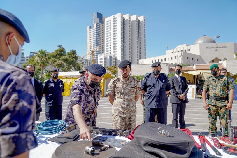 ولي العهد يطلع على جاهزية "الدفاع المدني" في التعامل مع مختلف الحوادث