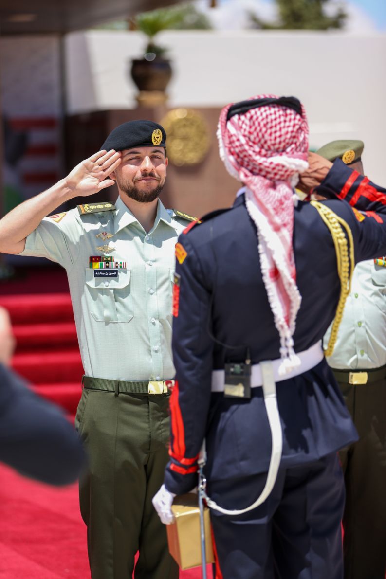 Deputising for King, Crown Prince attends graduation of Mutah University's military wing