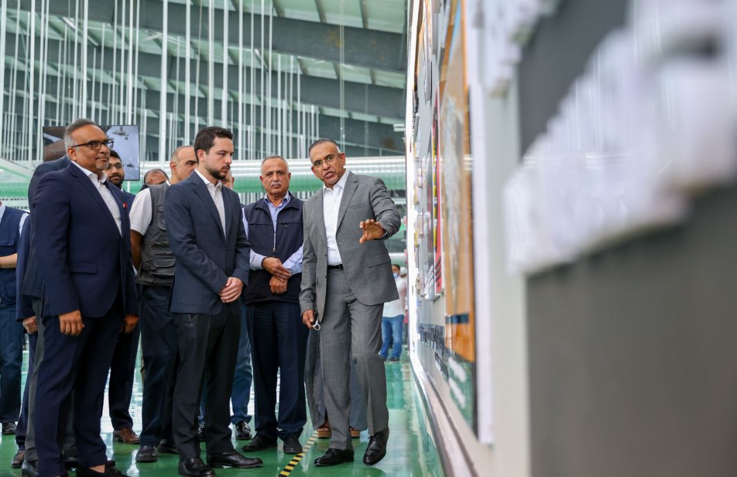 ولي العهد يفتتح المرحلة الأولى لمشروع مصنع "جيا للألبسة الجاهزة" بالعقبة