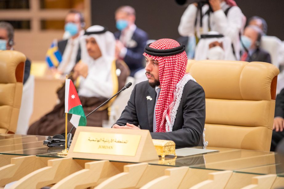 مندوبا عن الملك ولي العهد يشارك في قمة مبادرة الشرق الأوسط الأخضر بالسعودية