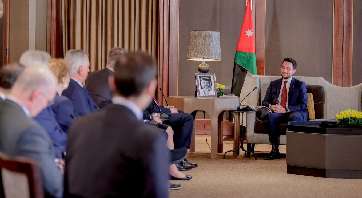 نائب الملك يستقبل وفدا من الكونغرس الأمريكي
