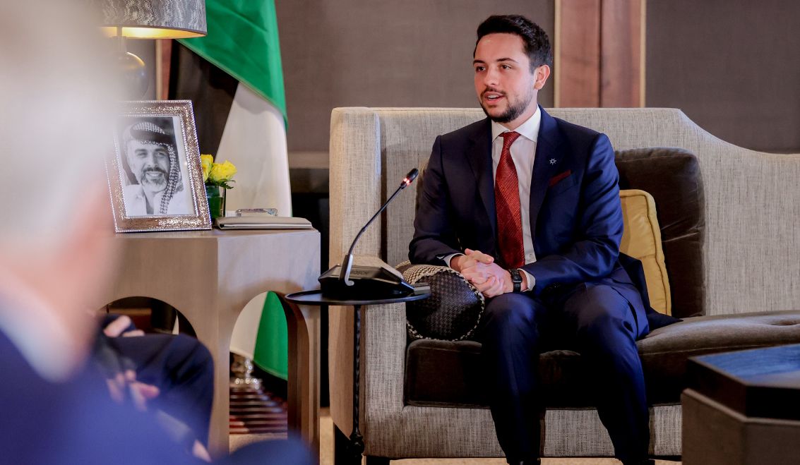 نائب الملك يستقبل وفدا من الكونغرس الأمريكي