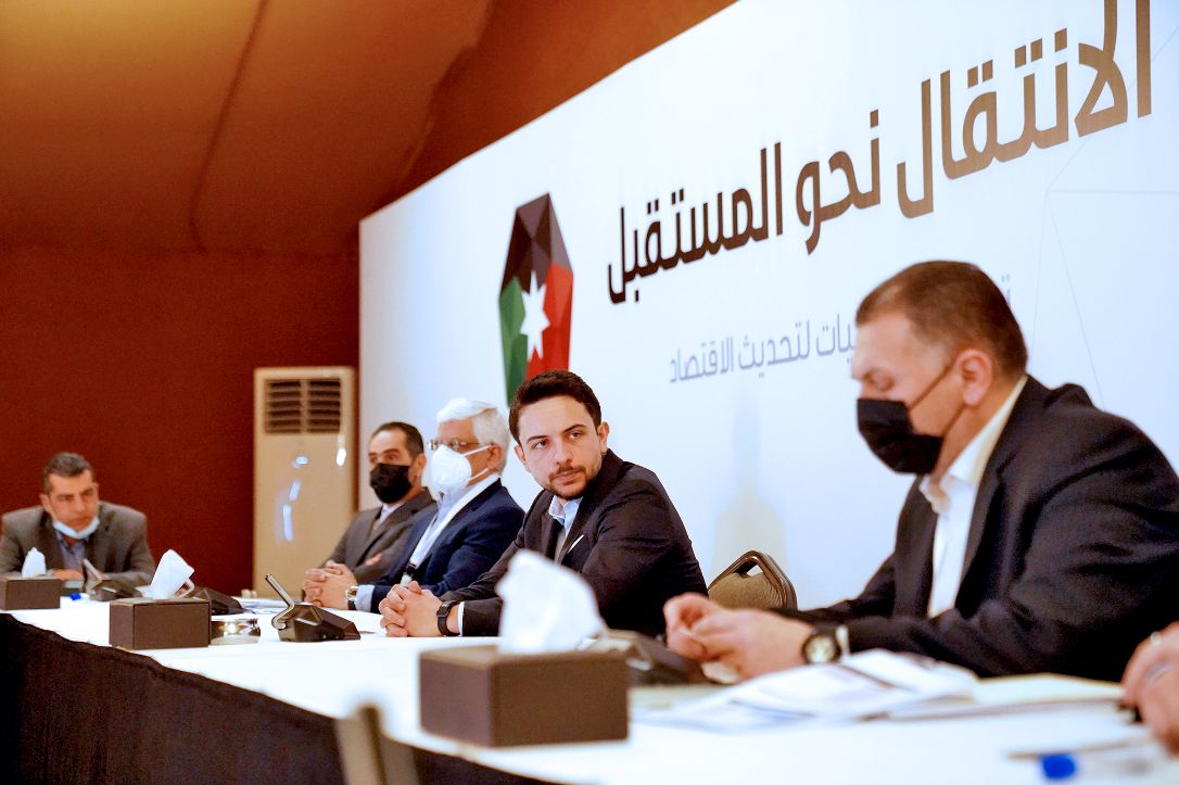 ولي العهد يحضر جانباً من جلسات ورشة العمل الاقتصادية