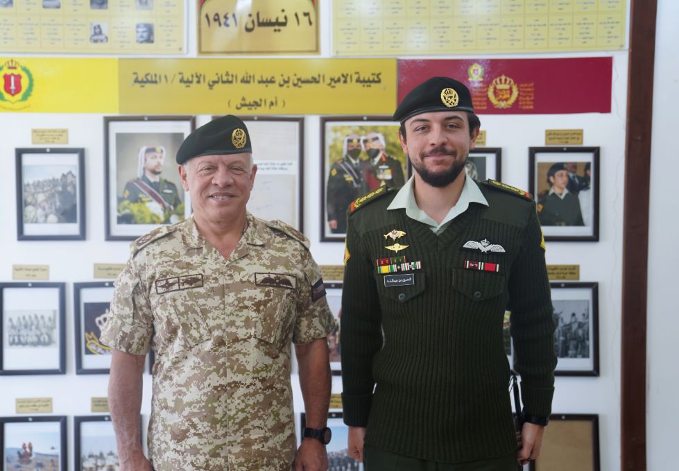 إرادة ملكية بترفيع الأمير الحسين بن عبدﷲ الثاني ولي العهد إلى رتبة نقيب