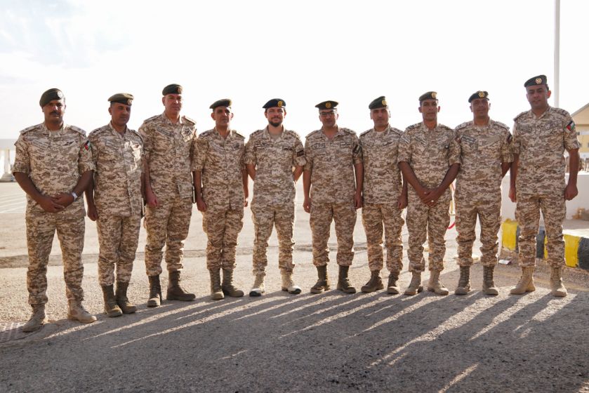 ولي العهد يزور قيادة المنطقة العسكرية الجنوبية