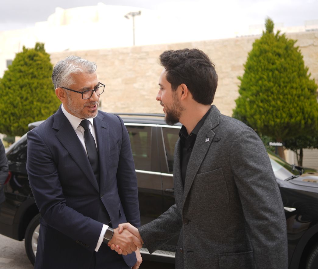 ولي العهد يفتتح مركزا لشركة "ديلويت" العالمية بعمان