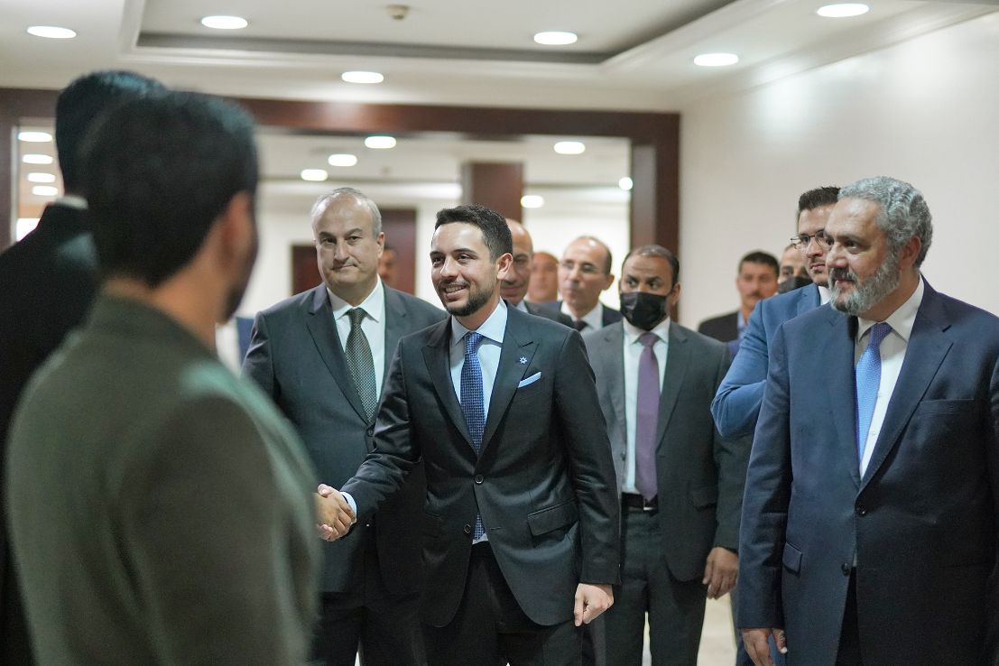 ولي العهد يزور "التلفزيون الأردني" ويهنئ بالذكرى 54 لتأسيسه