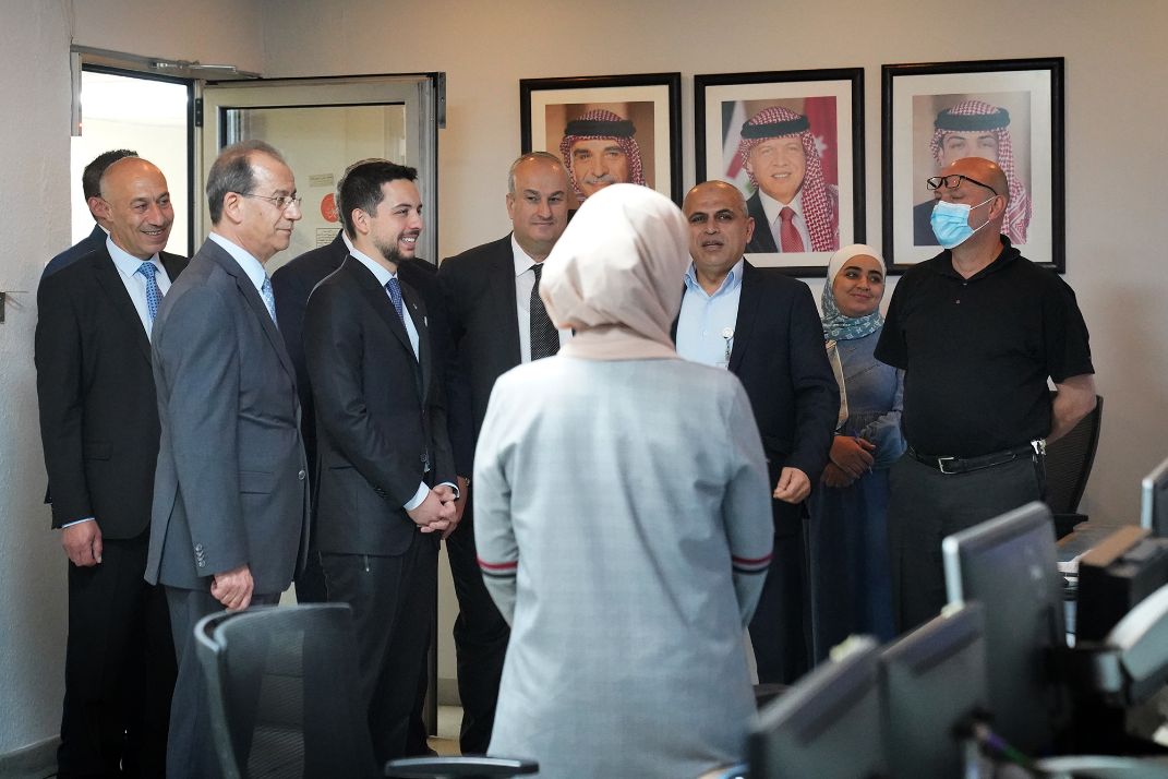ولي العهد يزور "التلفزيون الأردني" ويهنئ بالذكرى 54 لتأسيسه