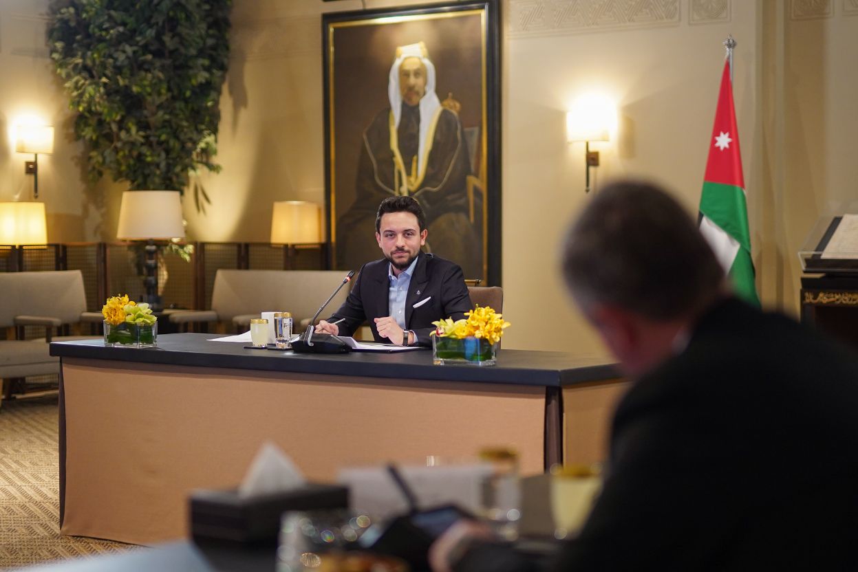 ولي العهد يجتمع بمجلس أمناء جائزة الحسين بن عبدﷲ الثاني للعمل التطوعي