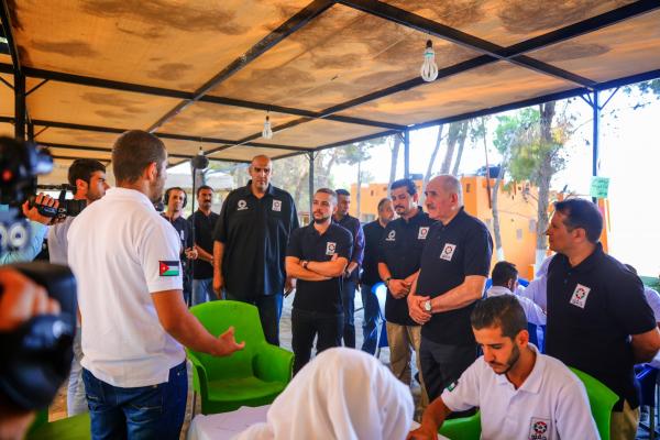 ولي العهد يزور مبادرة حقق في قرية التحديات في متنزه غمدان