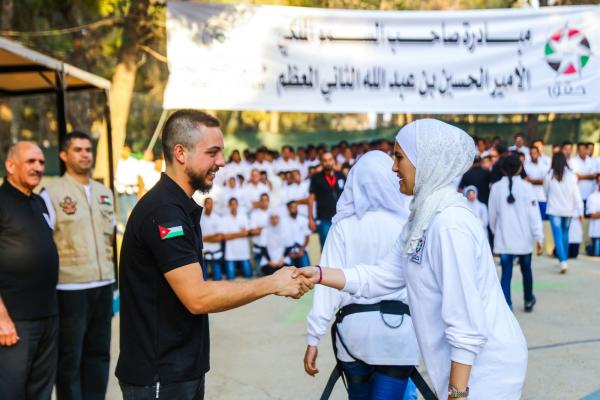 ولي العهد يزور مبادرة حقق في قرية التحديات في متنزه غمدان