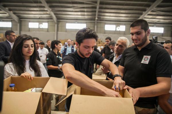 Crown Prince oversees dispatch of an aid convoy to Gaza