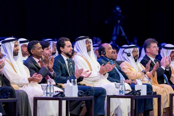 ولي العهد يحضر افتتاح القمة العالمية لطاقة المستقبل ضمن أسبوع أبوظبي للاستدامة