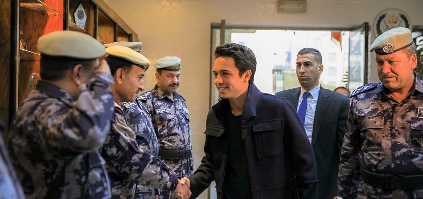 ولي العهد يطلع على جاهزية الدفاع المدني للتعامل مع الظروف الجوية