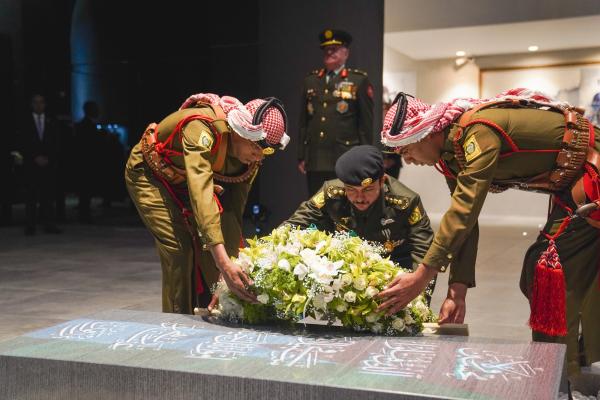 نائب الملك يرعى احتفال تقليد الأوسمة بمناسبة ذكرى الثورة العربية ويوم الجيش