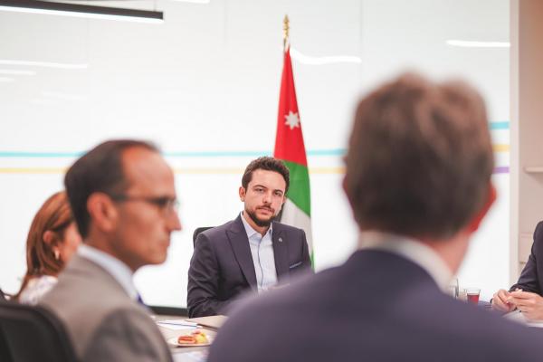 ولي العهد يفتتح مركز التكنولوجيا المالية
