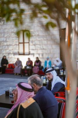 ولي العهد من معان يشكر الأردنيين على مشاعرهم الصادقة بمشاركتهم الفرح بزفافه