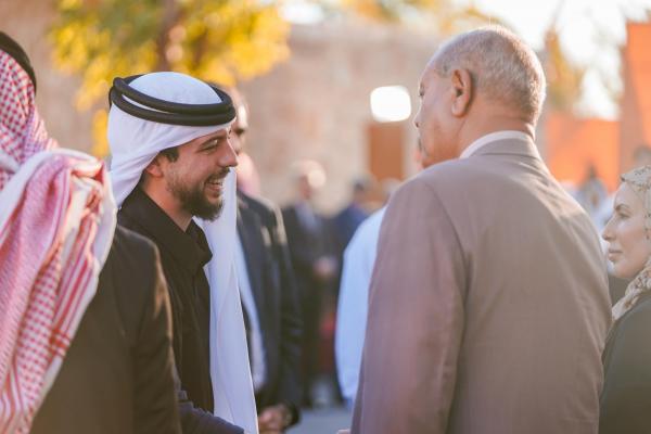 ولي العهد من معان يشكر الأردنيين على مشاعرهم الصادقة بمشاركتهم الفرح بزفافه