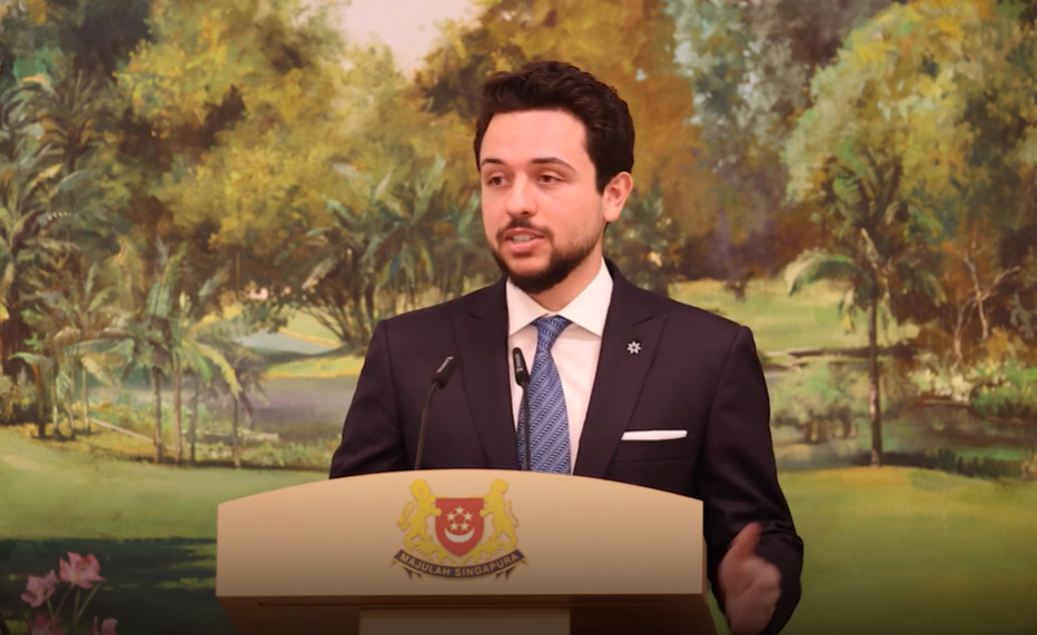 كلمة سمو ولي العهد في مستهل غداء عمل موسع استضافه رئيس الوزراء لي هسين لونغ